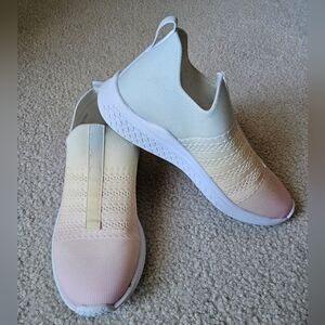 Urban Sport by J/Slides Dalila Pull-On Sneakers Lightweight Pink Tiedye Womens 6